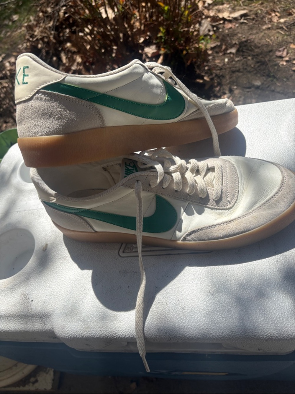 Nike Men’s White Leather Sneakers with Teal Swoosh and Gum Sole